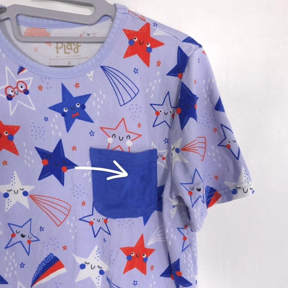 PLAY BY THE LITTLE SLEEPIES Star Print Pocket Tee‎ Boys 8 Blue Red Short Sleeve